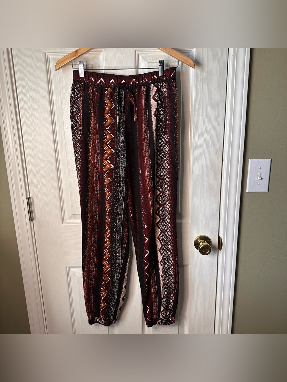 Joe B J Benbasset Women Burgundy Printed Pants Elastic Waist Drawstring Small